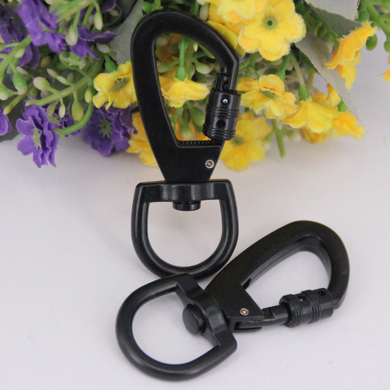 Wielofunkcyjna klamra typu D z – Carabiner Locking D recenzja i cena