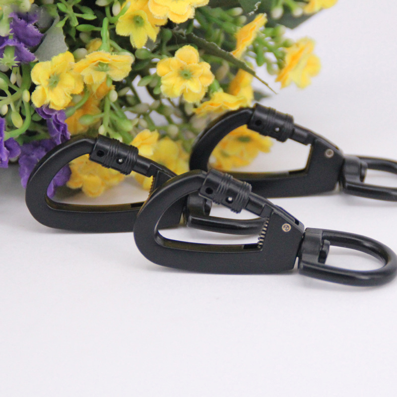 Wielofunkcyjna klamra typu D z – Carabiner Locking D recenzja i cena